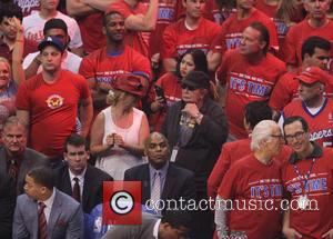 Penny Marshall - Celebrities watch the Clippers playoff game