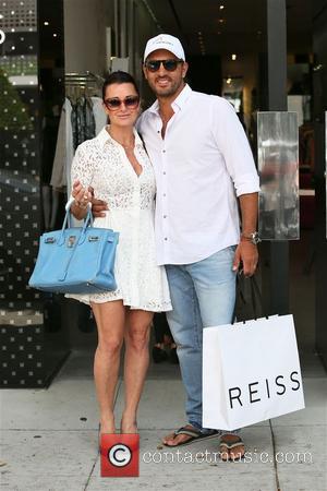 Kyle Richards - Kyle Richards and family on shopping spree on Robertson - Los Angeles, California, United States - Sunday...