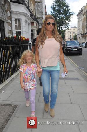 Katie Price and Princess Tiaamii - Katie Price and her daughter Pincess Tiaammi leaving a clinic on Harley Street -...