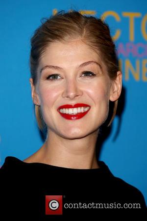 Rosamund Pike Talks "Inappropriate" Sex Scenes With Neil Patrick Harris In 'Gone Girl' 
