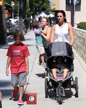 Melissa Joan Hart - Melissa Joan Hart out and about with her three sons on Ventura Boulevard - Los Angeles,...