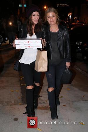 Robin Antin - Robin Antin has dinner at Craig's and leaves with a  couple of pizza boxes at West...