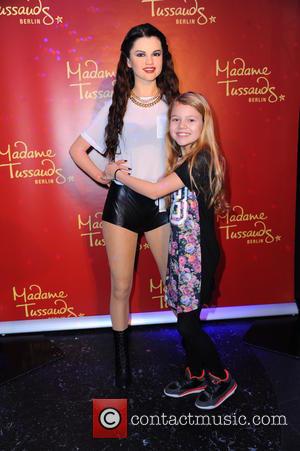 Selena Gomez and Faye Montana - Faye Montana unveiling the wax figure of Selena Gomez at Madame Tussauds in Mitte....