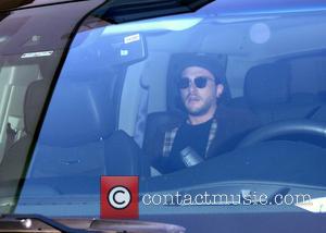 Kit Harington - HBO's 'Game Of Thrones' stars arrive at Los Angeles International Airport (LAX) at LAX - Los Angeles,...