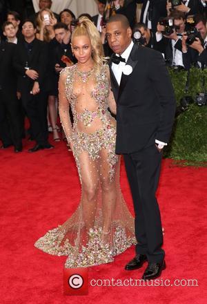 Beyonce And Jay Z Help Drive Record Numbers Of Visitors To The Louvre