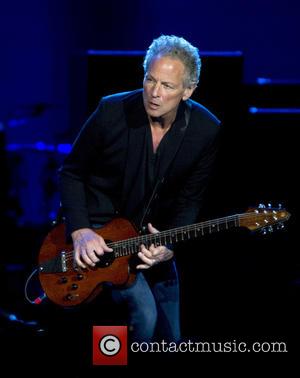 Fleetwood Mac Drop Lindsey Buckingham From New Tour Line-Up