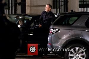 Ralph Fiennes, Trafalgar Square, Daniel Craig