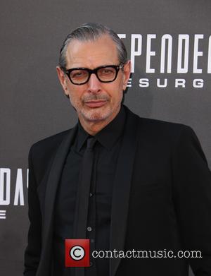 Jeff Goldblum Signs Record Deal To Release Jazz Piano Album