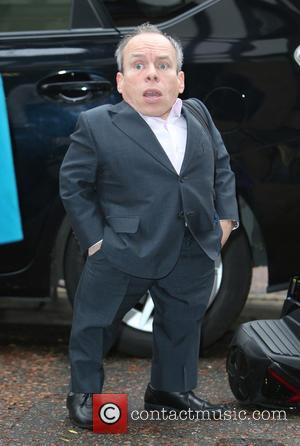 Warwick Davis