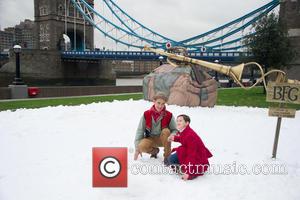 Mark Rylance and Ruby Barnhill