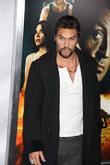 It's Official! Jason Momoa Will Be Warner Bros.' Aquaman In "Batman Vs. Superman"