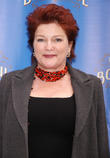 Kate Mulgrew To Pen Memoir