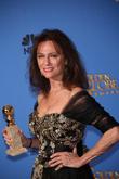 Jacqueline Bisset Wins Golden Globe With Sweary And Rambling Acceptance Speech [Video]