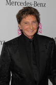 Barry Manilow Reportedly Wed Long-Term Manager & Partner, Garry Kief, In 2014