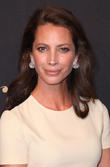 Christy Turlington Launches New Apple Watch Fitness Initiative