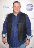 Actor Billy Gardell Opening Pizzeria