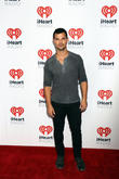 Taylor Lautner Performs With Bar Band