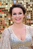 Julia Sawalha