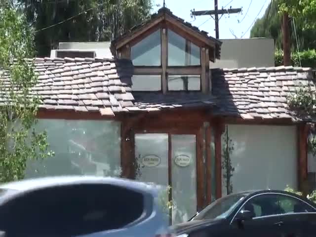 Eva Longoria leaving Ken Paves Hair Salon