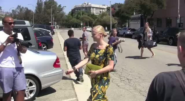 Jaime King Seems Pleased To See Paparazzi By Her Car As She Leaves Her Stylist's Office