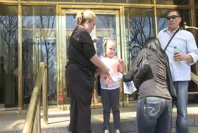 Honey Boo Boo Dons Another Crown As She Is Snapped Outside Central Park's Trump Hotel